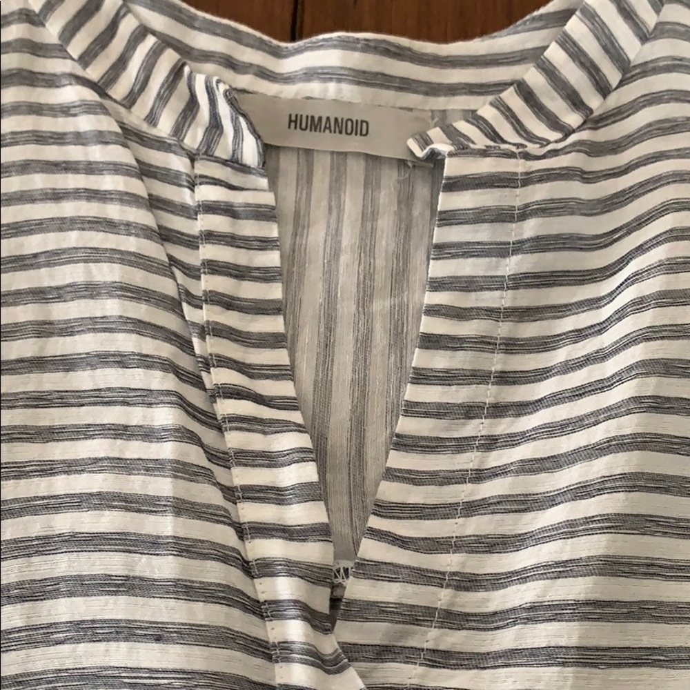 Humanoid Short Sleeve Top. Size L. Black and White